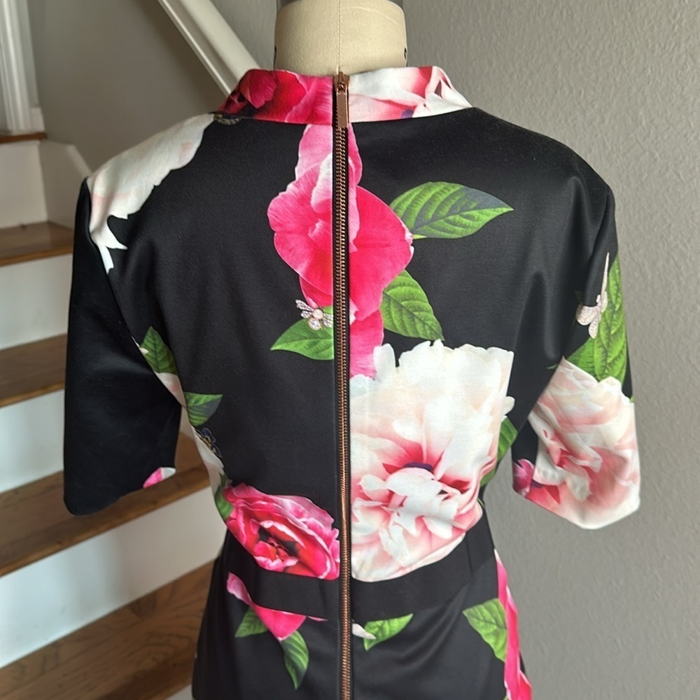 Ted Baker Magnificent V Bodycon Dress NWT Gilanno Black Floral​​​​ - Picture 10 of 13
